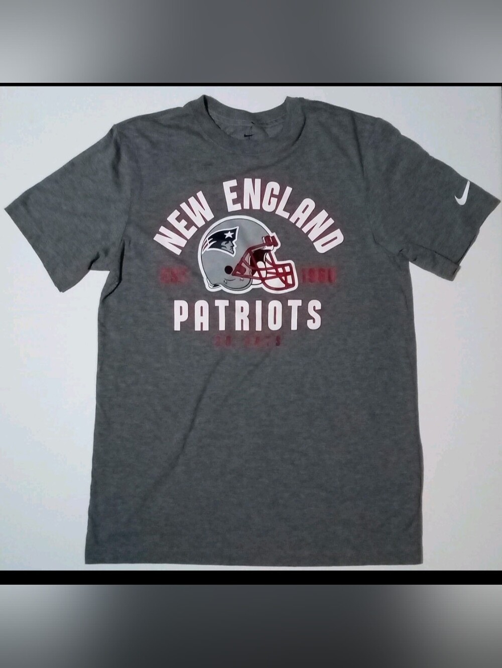 Nike Grey New England Patriots Graphic Tee with Go Pats